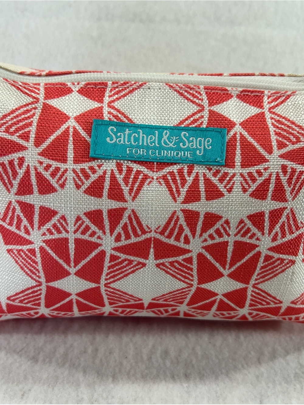 Clinique Satchel & Sage Cosmetic Makeup Bag Red White Geometric Zip Pouch